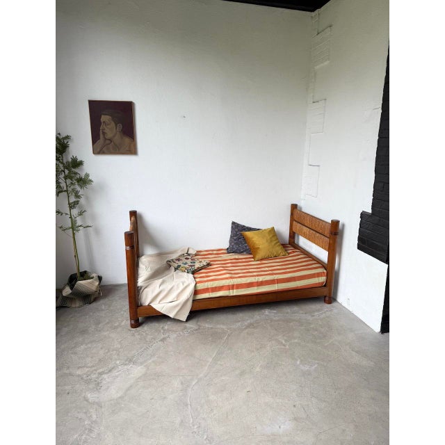 Brutalist Brutalist Chain and Straw Bed, 1950s For Sale - Image 3 of 18