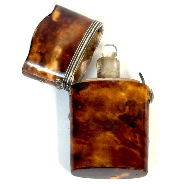 Traditional 18th Century Tortoiseshell and Silver-Mounted Perfume Etui with Glass Bottle For Sale - Image 3 of 11