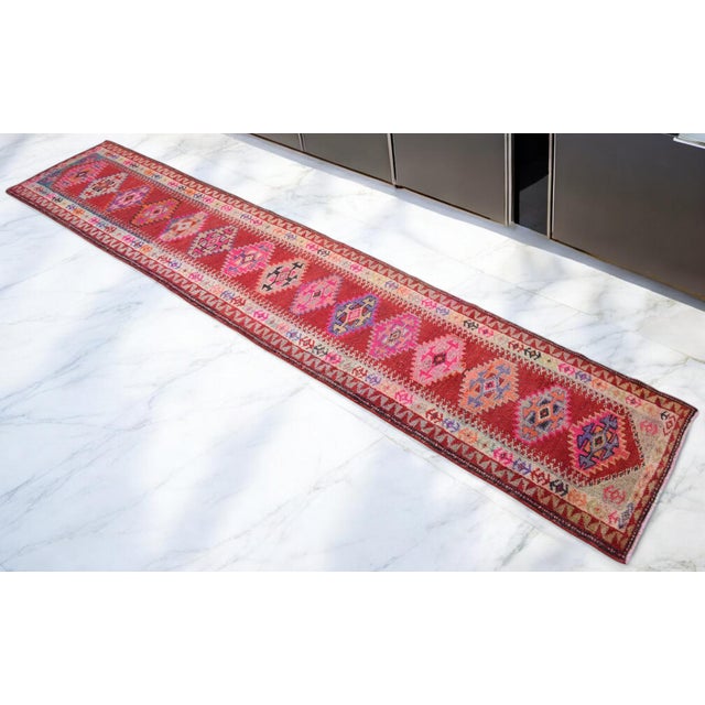 Boho Farmhouse Handwoven Turkish Runner Rug for Hallway – 2′9″ X 12′9″ For Sale - Image 4 of 12