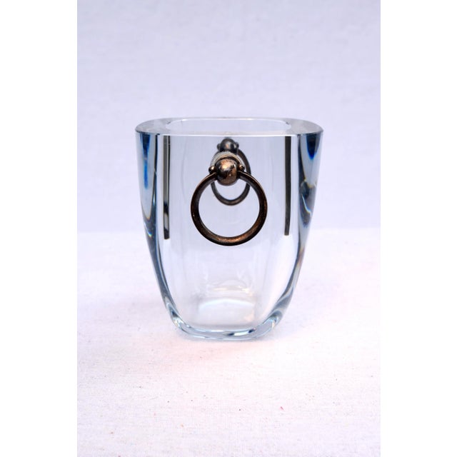 Strombergshyttan Mid 20th Century Strömbergshyttan Sweden Blue Glass Ice Bucket With Sterling Silver Handles For Sale - Image 4 of 11