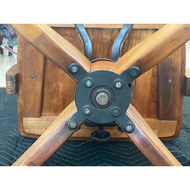 Brown Antique 1920s Solid Tiger Oak Swivel Bankers Desk Chair - Excellent Condition For Sale - Image 8 of 10