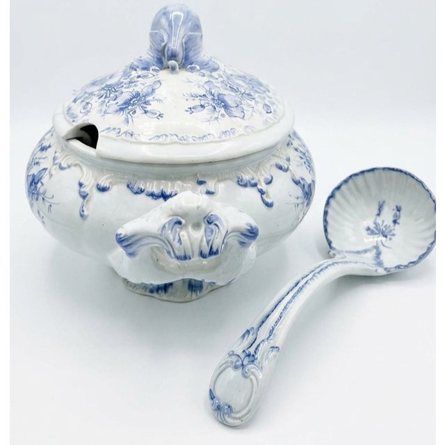 "Italy" Blue and White Porcelain Tureen w/Lid, Stand, and Ladle has squash for handle on lid