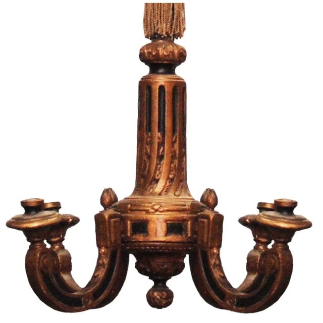 19th-century Italian Directoire-style hand-carved and giltwood four-arm chandelier. Not wired