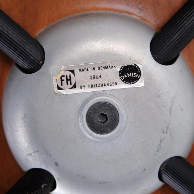 Model 3103 Dining T-Chairs by Arne Jacobsen for Fritz Hansen, 1980s, Set of 6 For Sale - Image 16 of 17