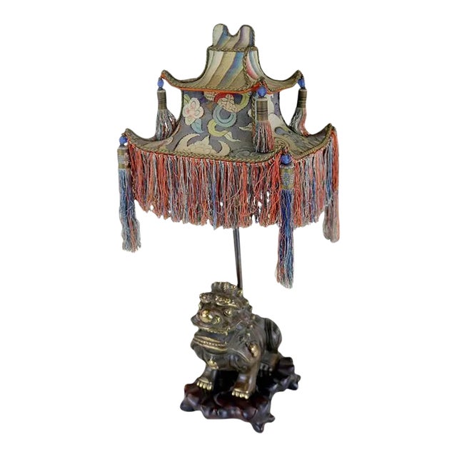 Rare Exotic 1920s Chinoiserie Lamp of Tasseled Pagoda Shade with Foo Dog Base For Sale