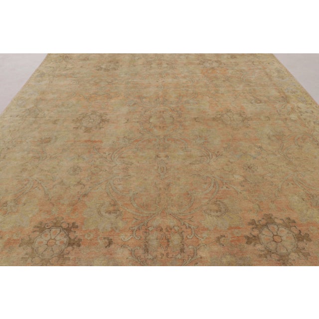 Hand-knotted in luminous silk, this expansive 10x14 rug from Rug & Kilim’s Modern Classics Collection is a work of art of...