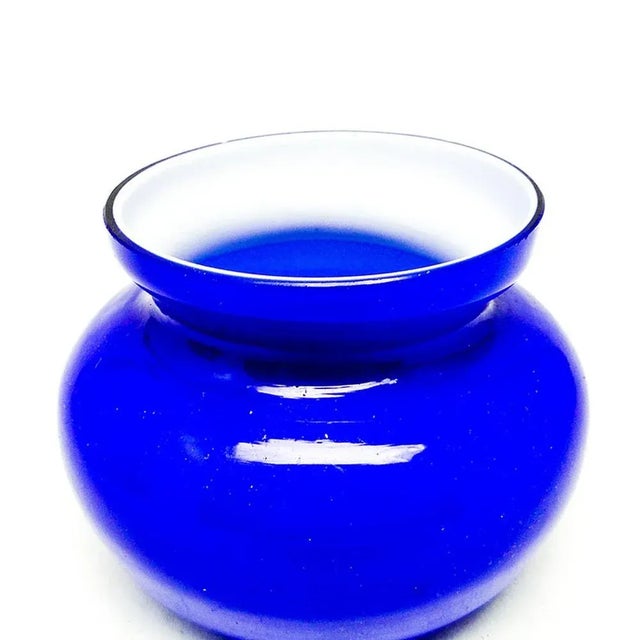 Art Deco Vase, Former Czechoslovakia, 1950s, in Very Good conditions. Designed 1950 to 1959