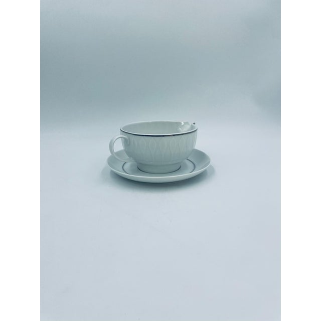 Lanzette Sauce Boat with Stand by Tapio Wirkkala for Thomas, 1965 For Sale - Image 11 of 12