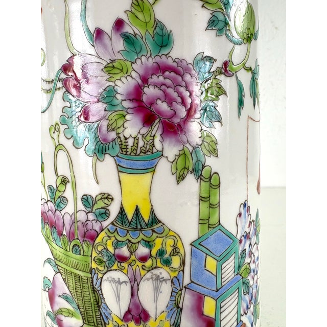 Mid-Century Chinese Export Handpainted Porcelain Vase. For Sale In Philadelphia - Image 6 of 10