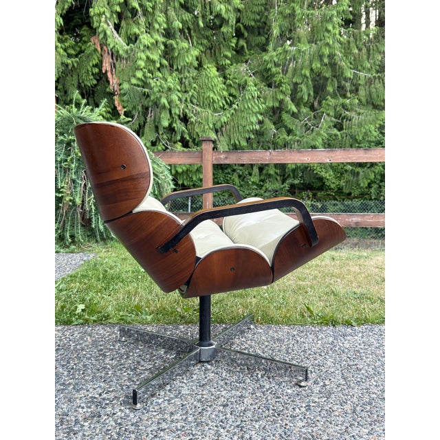 Tan Vintage Mid Century Modern Segmented Chair Attributed to George Mulhauser for Plycraft For Sale - Image 8 of 8