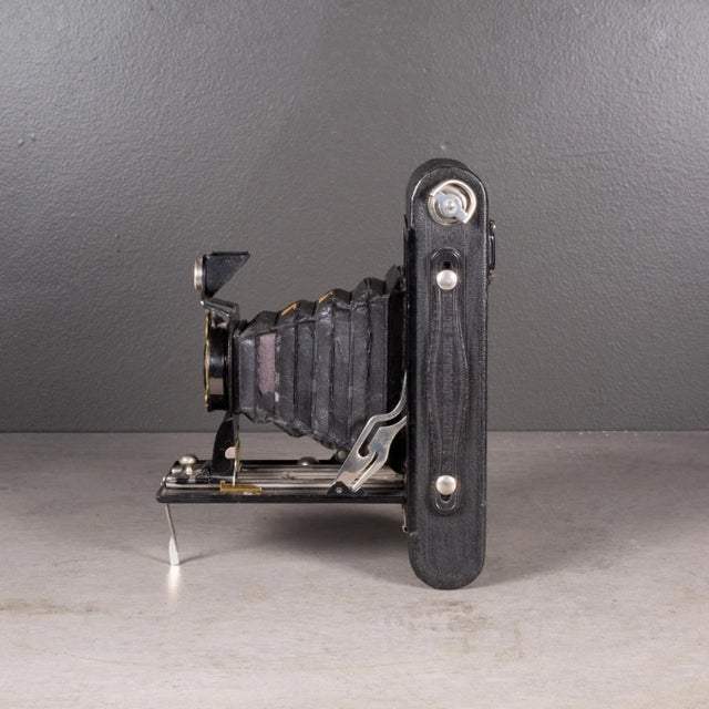 Early 20th Century Antique Eastman Kodak "No. 2 Folding Pocket Brownie" Camera C.1909 For Sale - Image 5 of 8