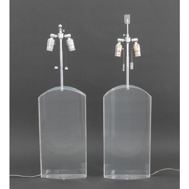 Modern Modern Clear Acrylic and Chrome Table Lamps, Pair For Sale - Image 3 of 8