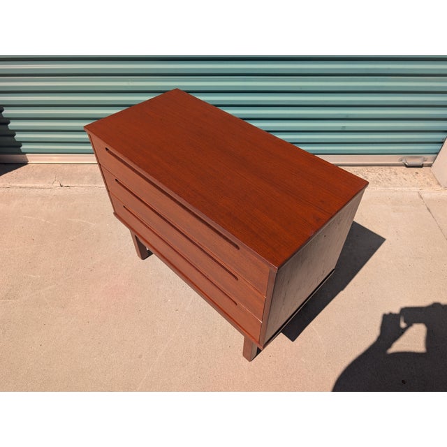 HJN Mobler Nils Jonsson Mid-Century Modern Teak 3-Drawer Chest, Denmark, C. 1960s For Sale - Image 4 of 11