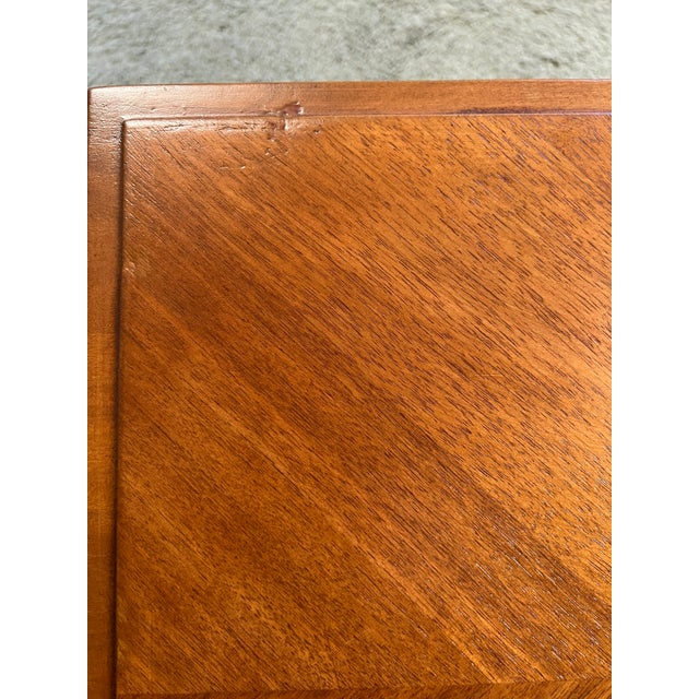 Late 20th Century Vintage French Provincial Louis XV Style Walnut Marquetry Coffee Table With Floral Inlay For Sale - Image 5 of 9