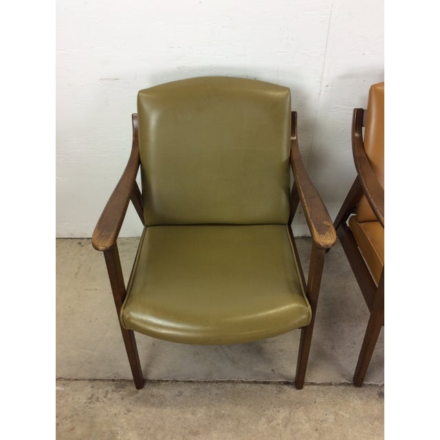 1960s Pair of Mid Century Modern Green & Gold Vinyl Lounge Chairs With Walnut Frames For Sale - Image 5 of 12