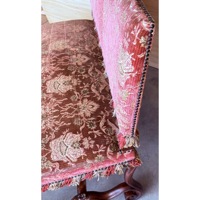 Early 20th Century Early 20th Century Spanish Damask Velvet Bench with Back and Walnut Carved Legs For Sale - Image 5 of 18