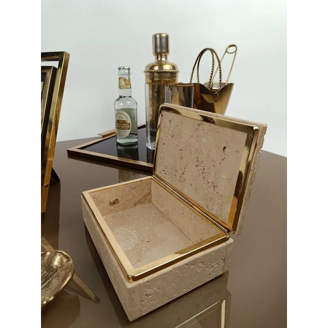 Rectangular Carved Travertine Box in the style of Fratelli Mannelli, Italy, 1970s For Sale - Image 4 of 13