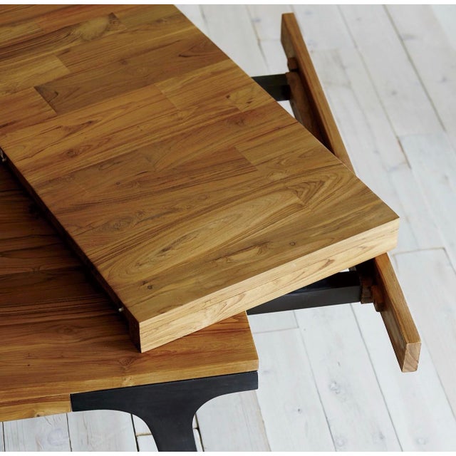 Mixed material modern dining table expands from 81” to 119”. Comes with 2 leaves. Farmhouse/industiral/modern. Aluminum...