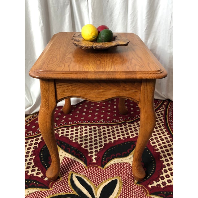 1970s Vintage Colonial Revival Solid Oak End Table With Queen Anne Legs For Sale - Image 5 of 12