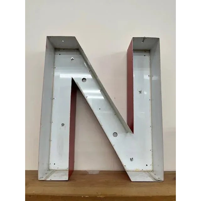 American Vintage Marquee Letter N For Sale - Image 3 of 3