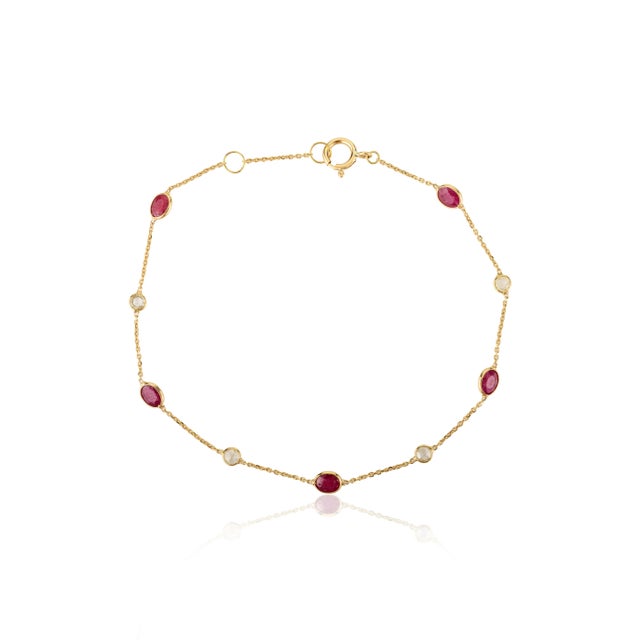 Ruby Red 18k Gold Mozambique Ruby Diamond Station Chain Bracelet For Sale - Image 8 of 14