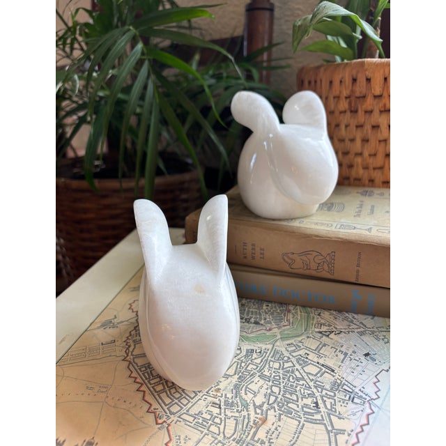 White Late 20th Century White Carved Stone Bunny Rabbit Bookends For Sale - Image 8 of 9