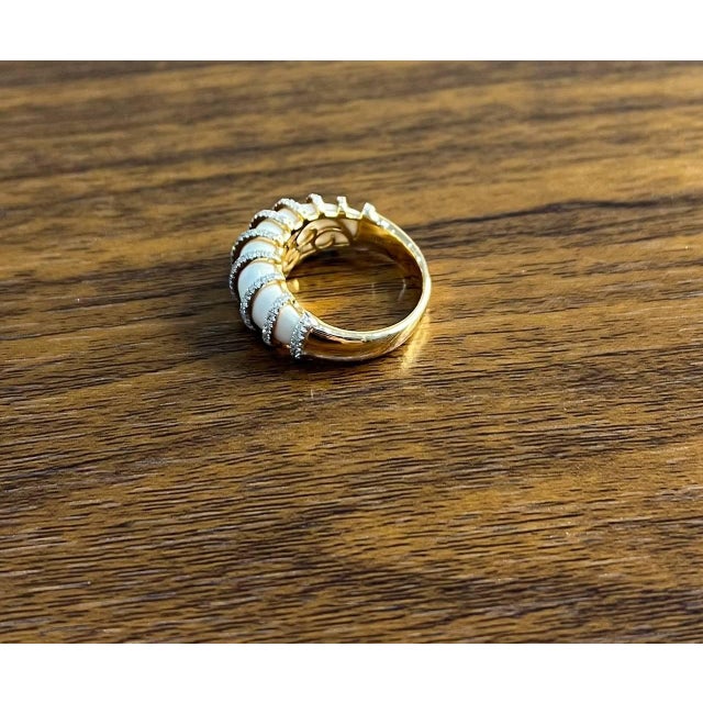 White Agate Cabochon White Diamonds 18 Karat Rose Gold Statement Unique Ring, Size 3 For Sale In Washington DC - Image 6 of 10