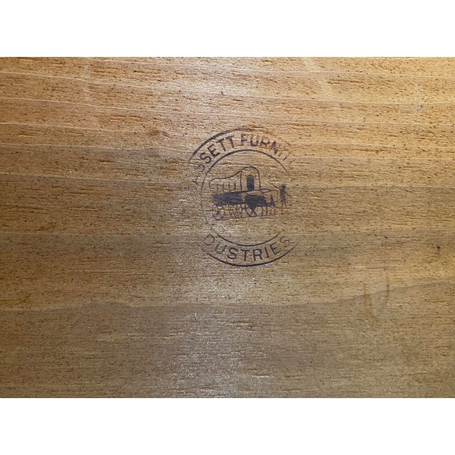 Brown Pair of Mid Century End Tables For Sale - Image 8 of 9