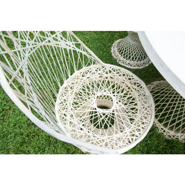 White 1960s Russell Woodard Four Chairs & Round Table of Spun Fiberglass - Set of 5 For Sale - Image 8 of 13