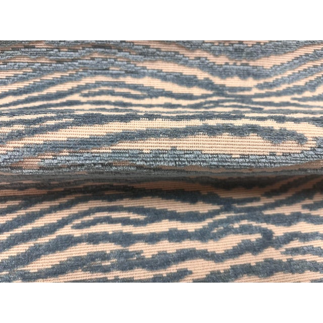 Contents 68% Cotton 32% Linen Pile: 100% Linen Width 54.5" Repeat Vertical: 7.5" Horizontal: 13.5" Pattern Book CT Winter...