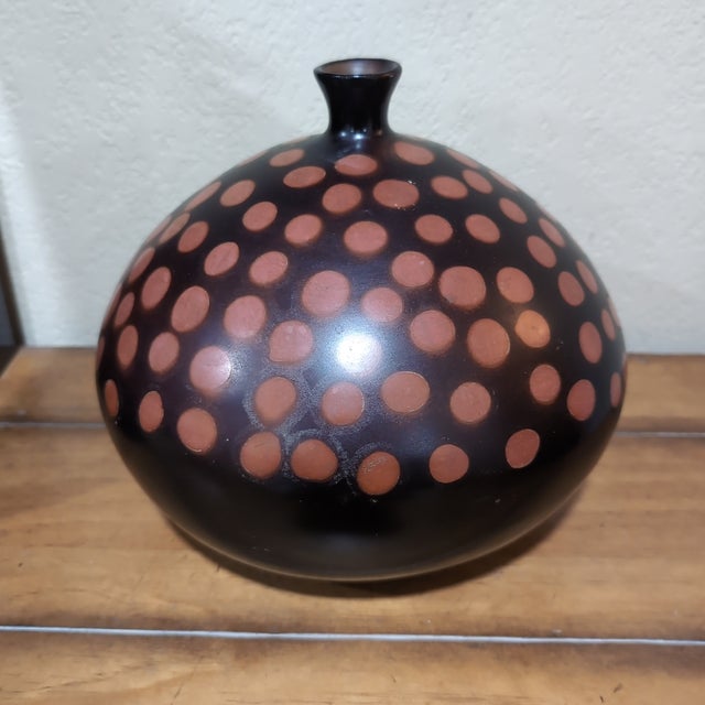 VTG Jose Sosa Peru Pottery Vase 10" Signed Black Terracotta Polka Dot Art For Sale In San Diego - Image 6 of 12