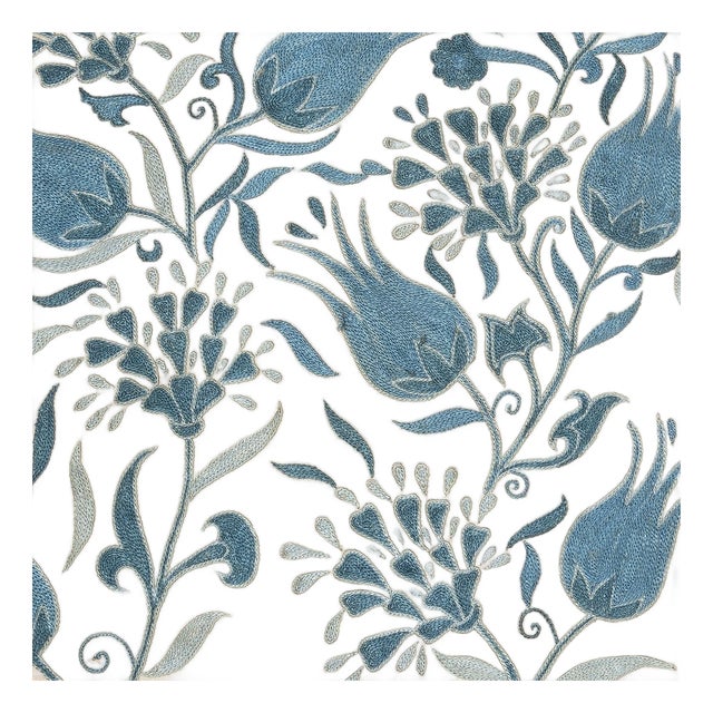 19"x19" All Silk Embroidered Cushion Cover. Handmade Pillowcase. New Toss Pillow For Sale