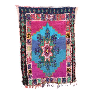 Moroccan Vintage Boucherouite Rug - 3'9" X 5'3" Ft For Sale