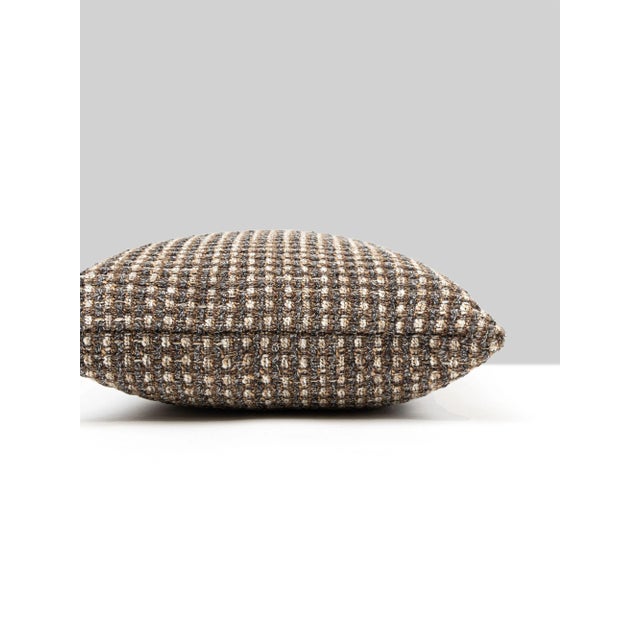 Performance fabric never looked chicer with our Heatherton woven. Featuring 14 fashionable colorways in recycled acrylic...