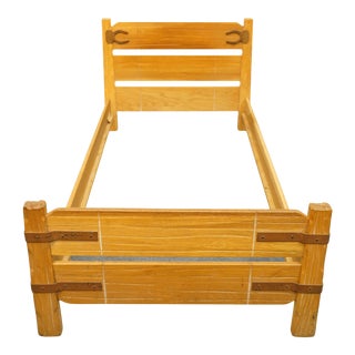 Brandt Ranch Oak Rustic Americana Country Western Twin Size Bed W. Horseshoe Accents For Sale
