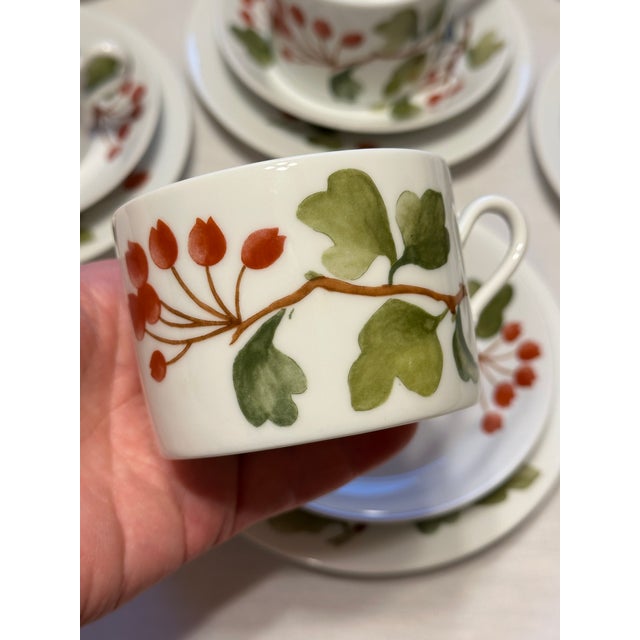 This is a beautiful 30-piece set of Richard Ginori porcelain in the Red Currant pattern. Produced in Italy starting in...
