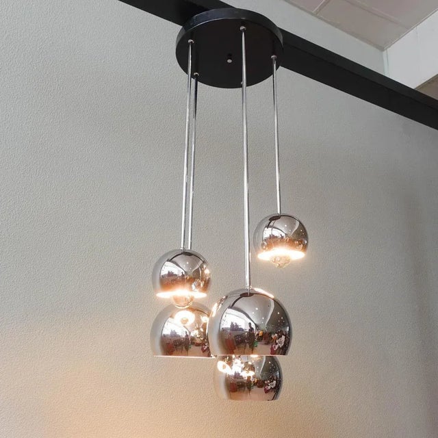 1970s Vintage 5-Shade Sputnik Cascade Lamp, 1970s For Sale - Image 5 of 14