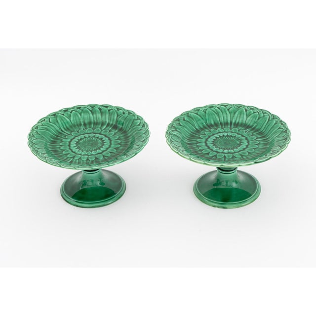English Wedgwood Sunflower Majolica Tableware, 7 Pieces For Sale - Image 3 of 14