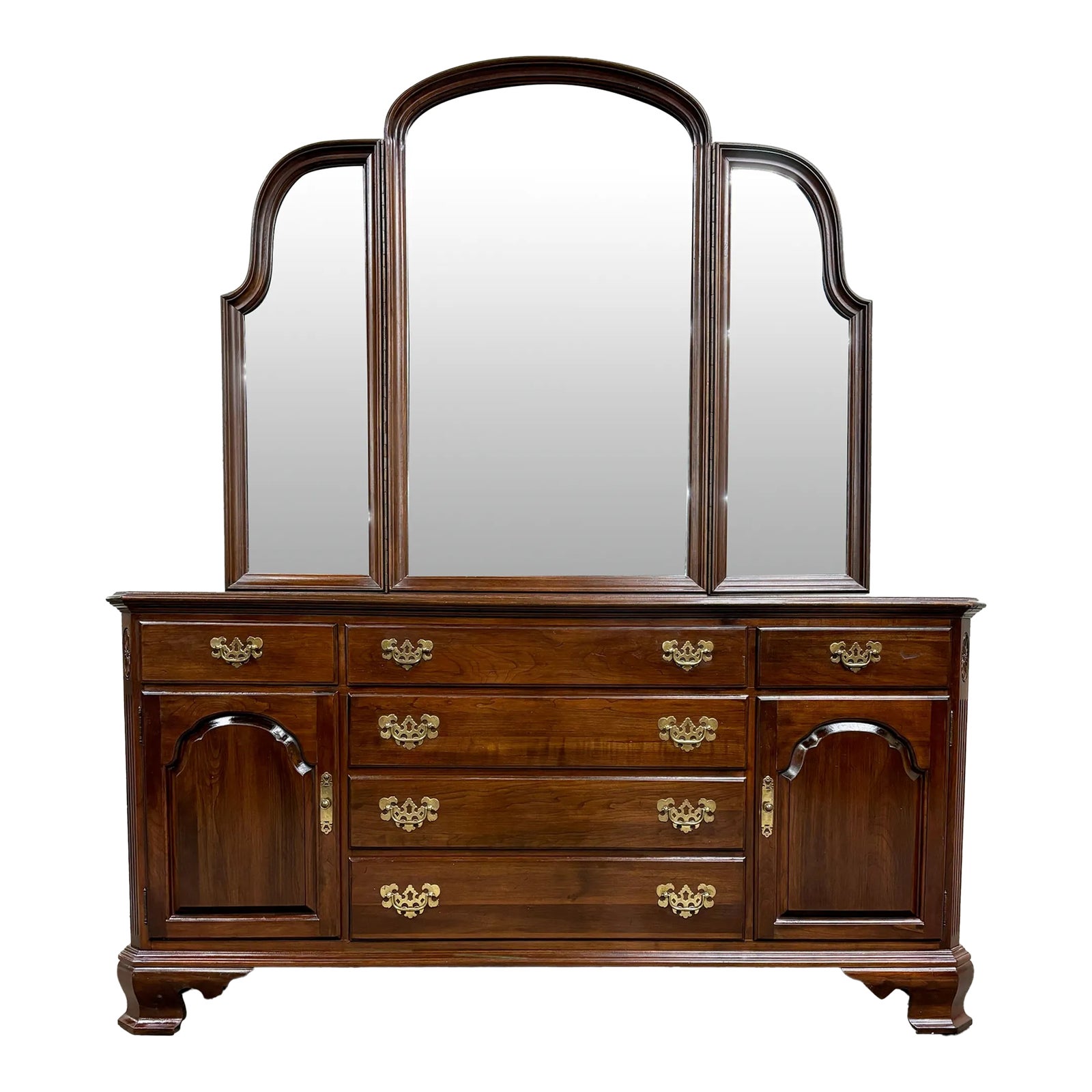 Vintage Ethan Allen Georgian Court Collection Solid Cherry Triple