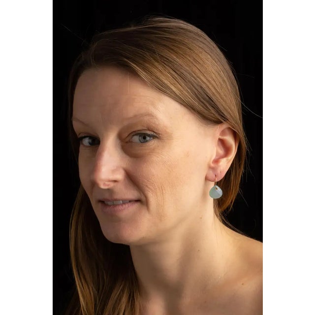1990s Rosecut Aquamarine, Diamond and 18k Gold Drop Earrings For Sale - Image 5 of 5