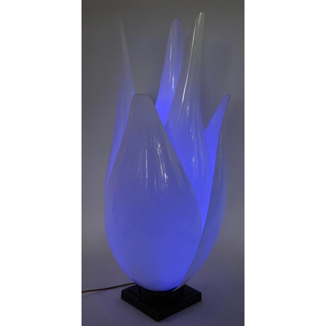 White Rougier Mid-Century Modern Acrylic Tulip Lamp For Sale - Image 8 of 10