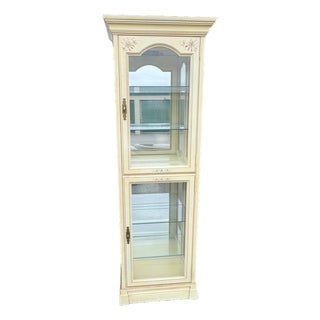 Mid 20th Century Jasper Cabinet Co. Cream China Cabinet For Sale
