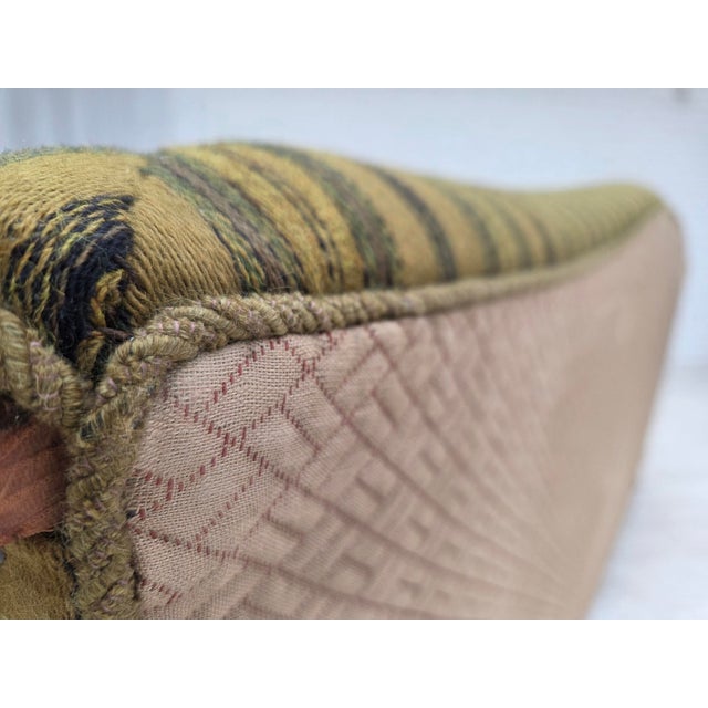 Vintage Danish Three-Seater Sofa in Furniture Velour and Oak, 1950s For Sale - Image 9 of 18