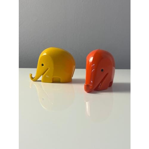 Drumbo Money Box in Yellow and Red by Luigi Colani for Dresdner Bank, Set of 2 For Sale - Image 3 of 11