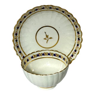18th Century Flaming Pearl English Fluted Cobalt and Gold Porcelain Tea Bowl and Saucer Set For Sale