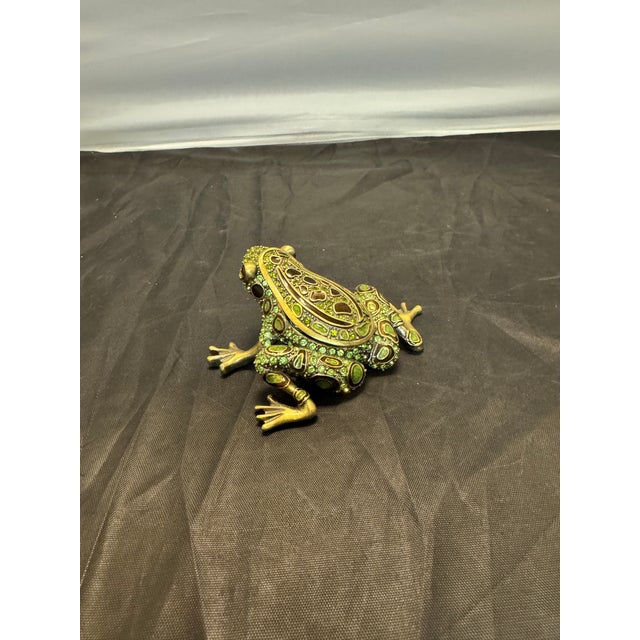 Late 20th Century Vintage Two's Company Crystal Enamel Pewter 3” Frog Trinket Box Green Red Eyes For Sale - Image 5 of 11