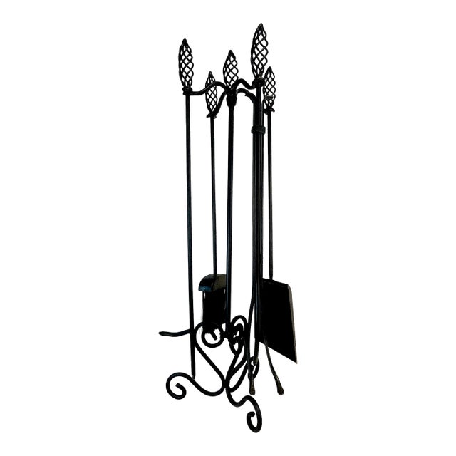 1970s Vintage Brutalist Boho Chic Wrought Iron Twisted Knob Fireplace Tools - 5 Pc Set. For Sale