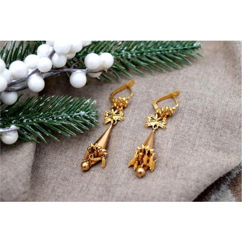 Filigree Gold Earrings with Articulated and Tilting Pendants, Set of 2 For Sale - Image 5 of 8