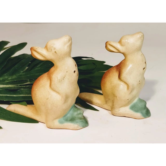 Vintage Kangaroo Rosemeade Salt Pepper Pottery Shakers. From North Dakota Rosemeade Pottery are two darling Kangaroo...
