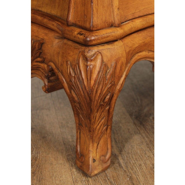 Late 20th Century Italian Rococo Style Walnut Bombe Chest For Sale - Image 5 of 12